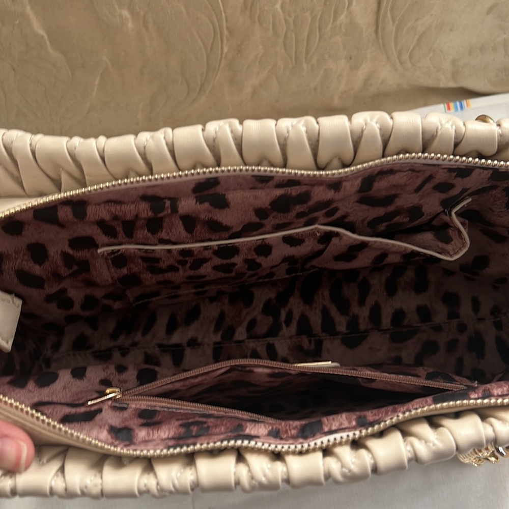 The Person You Only Use It Twice - image 4